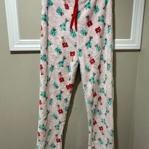 Super‎ cute christmas pjs